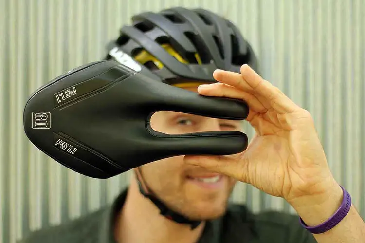 Tips for a more comfortable sitting position on a noseless bicycle seat