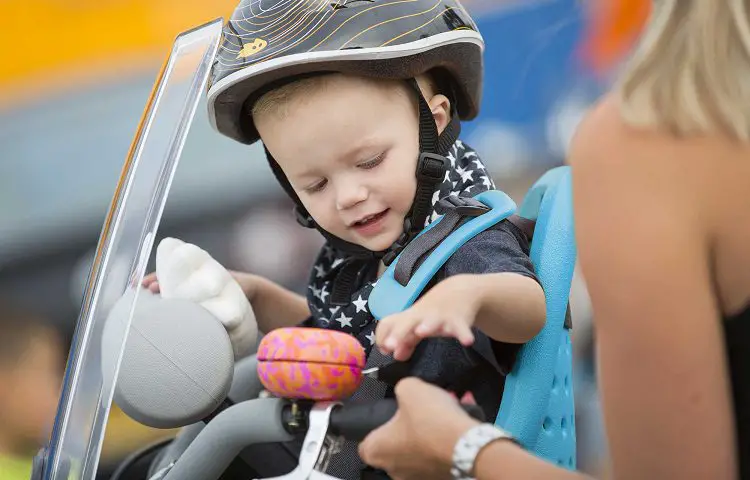 features of child bike seats