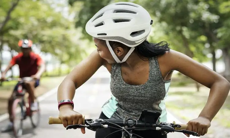 Are womens bike helmets different?