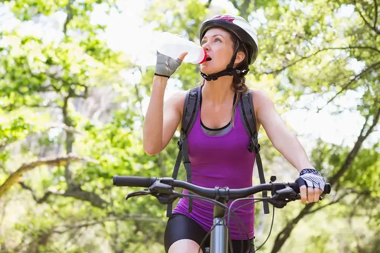 Stay Hydrated And Satiated while cycling