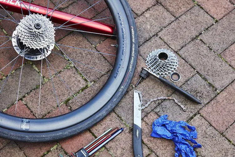 how to remove cassette from rear wheel